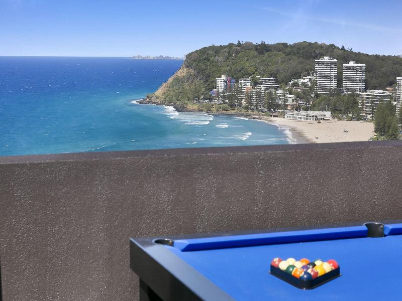 Burleigh Esplanade Beachfront Apartments image