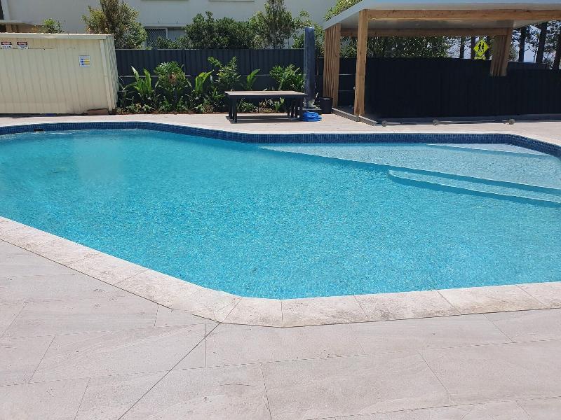 Burleigh Esplanade Beachfront Apartments image