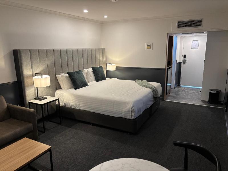Berri Hotel image