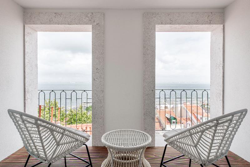 Tandem Palacio Alfama Suites image