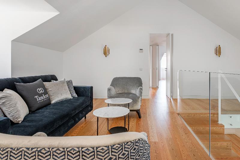 Tandem Palacio Alfama Suites image