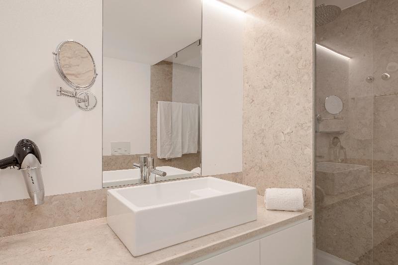 Tandem Palacio Alfama Suites image