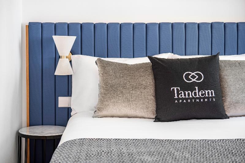 Tandem Palacio Alfama Suites image