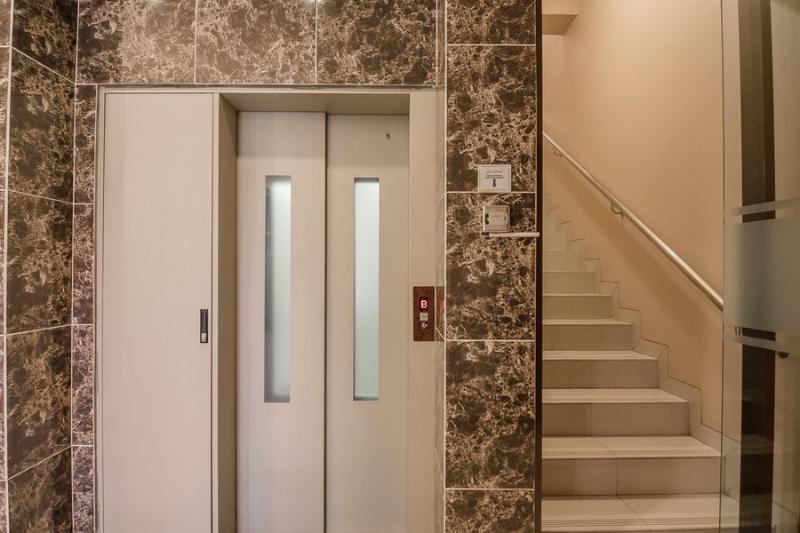 RedDoorz Plus near Soekarno Hatta Airport 2 image