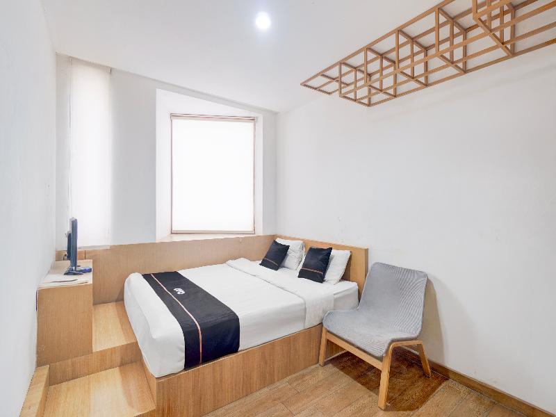 Hotel O Pondok Indah Near Gandaria City image