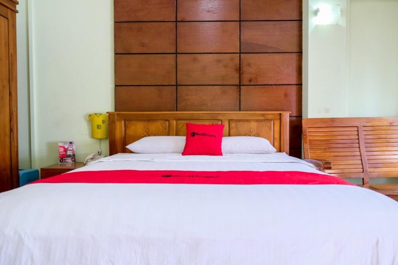 RedDoorz near Juanda International Airport image