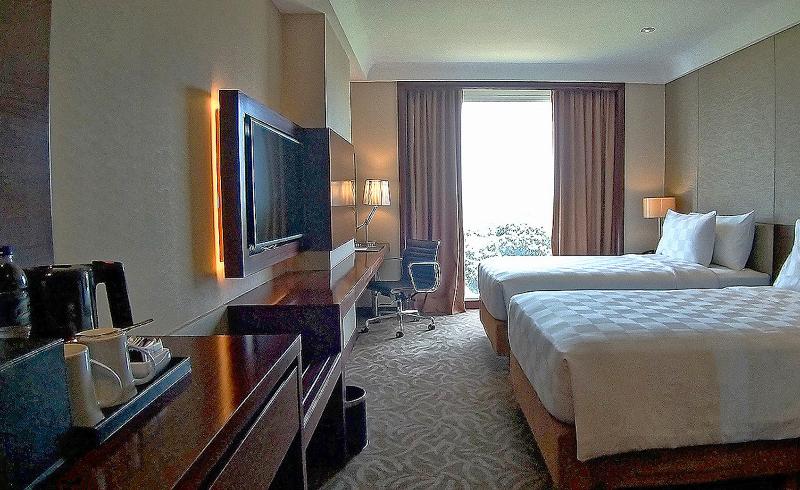 Swiss-Belhotel Serpong image