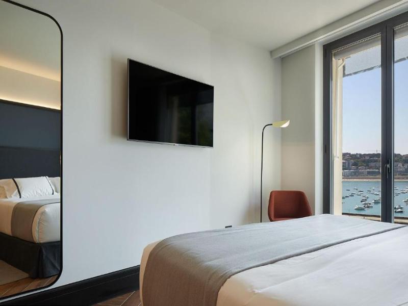 Sansebay Hotel image
