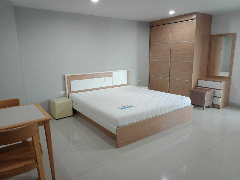 Townhouse Siam Privi Hotel image