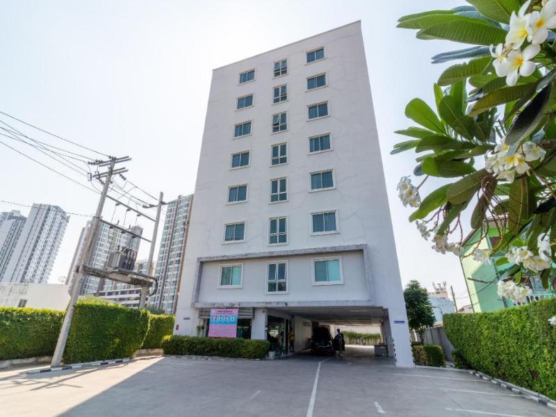 Townhouse Siam Privi Hotel image