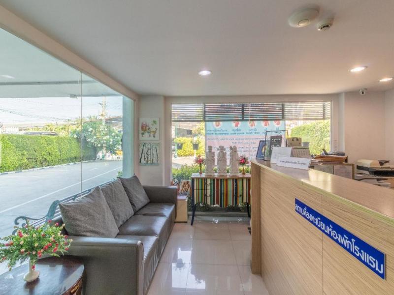 Townhouse Siam Privi Hotel image