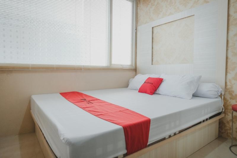 RedDoorz Apartment @ Saladin Mansion Margonda image