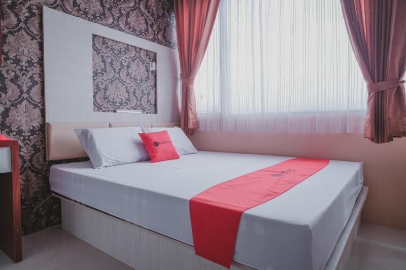 RedDoorz Apartment @ Saladin Mansion Margonda image