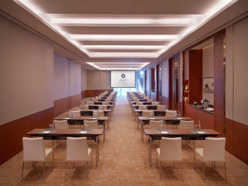 Zhenjiang Marriott Hotel image
