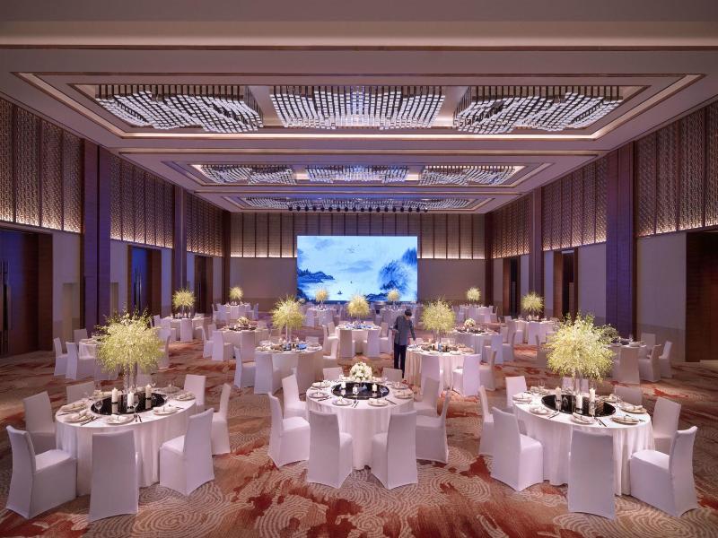 Zhenjiang Marriott Hotel image