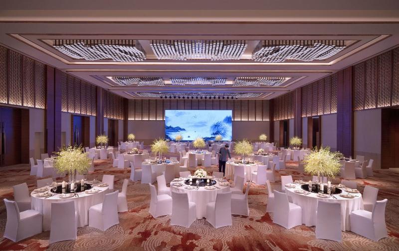 Hyatt Regency Zhenjiang image