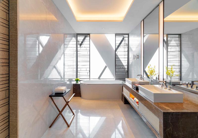 Hyatt Regency Zhenjiang image