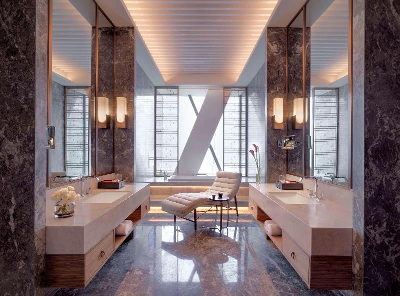 Hyatt Regency Zhenjiang image