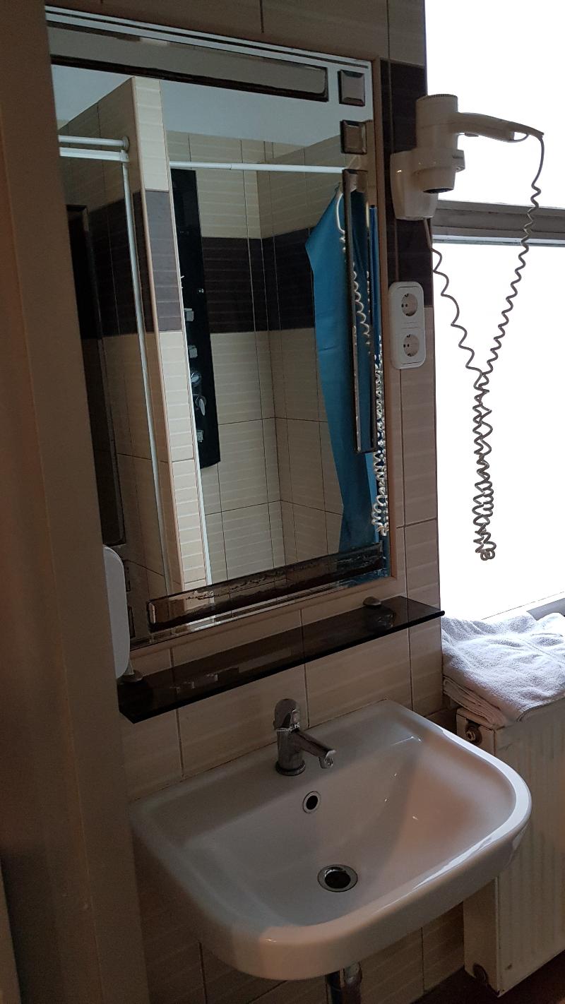East Side Hostel — main photo