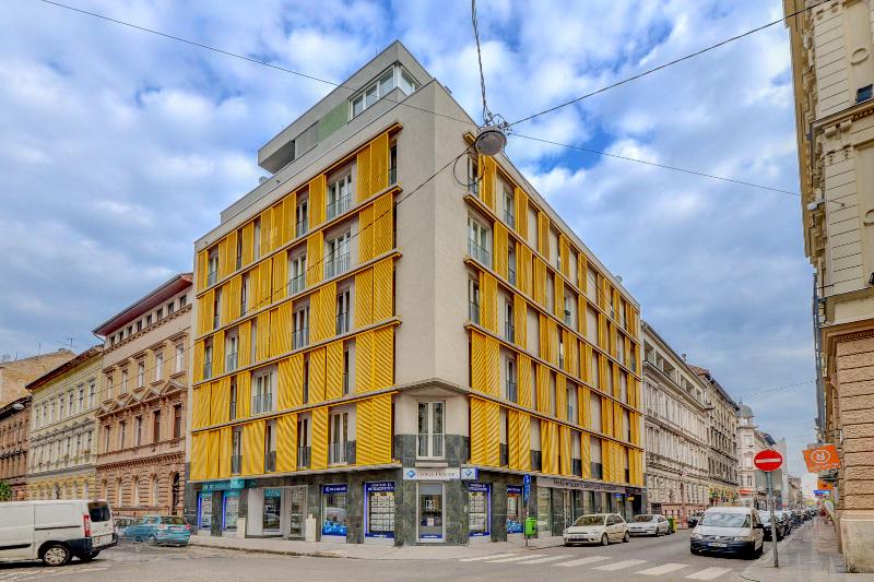 Diamond Apartments — main photo