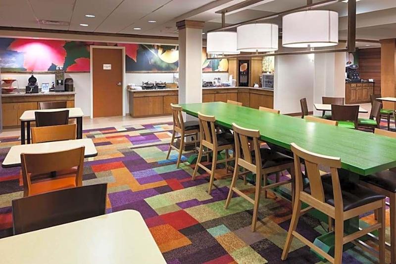 Fairfield Suites Ruston image