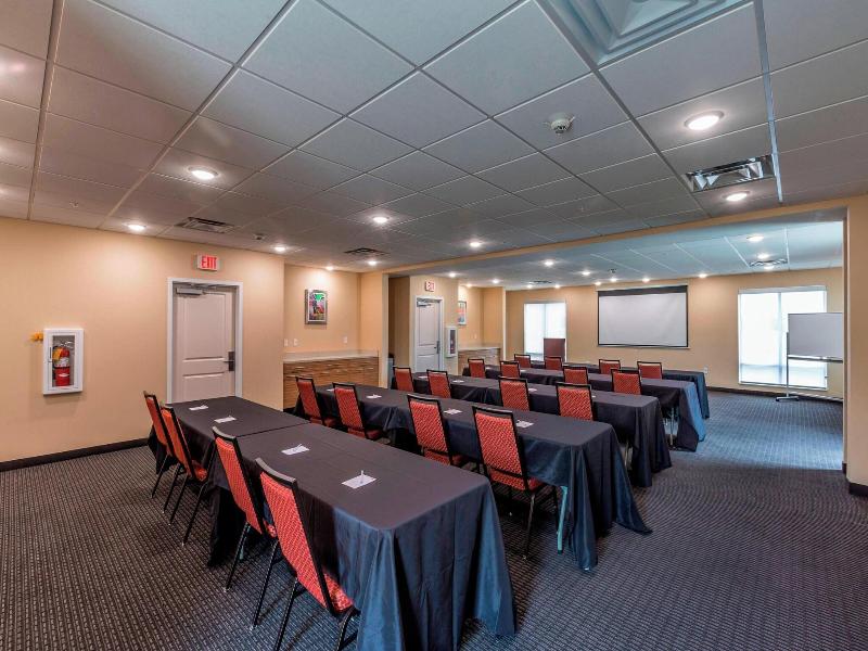 Towneplace Suites Lexinston Keeneland Airport — photo 45