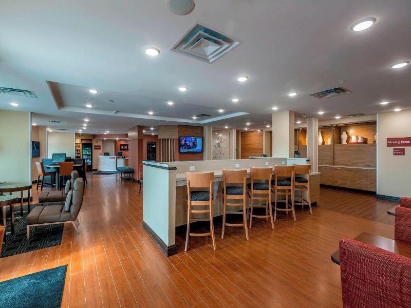 Towneplace Suites Lexinston Keeneland Airport