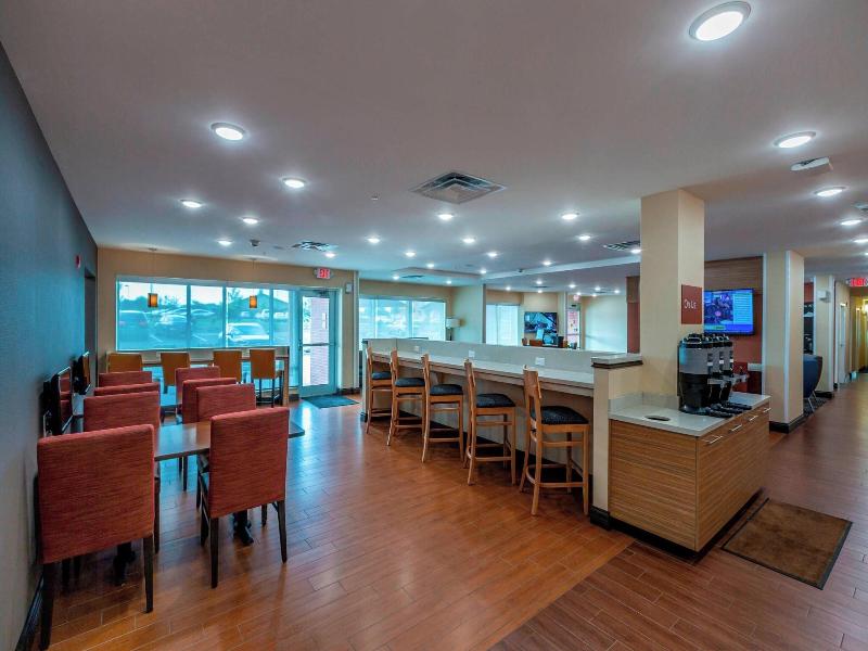 Towneplace Suites Lexinston Keeneland Airport — photo 56
