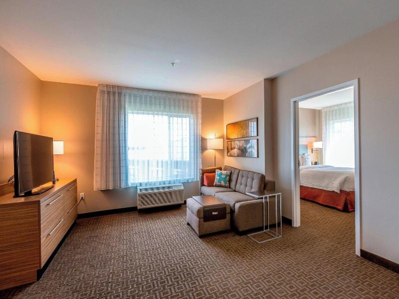 SUITE QUEEN SIZE BED — photo 13