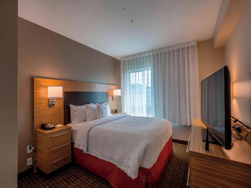 SUITE QUEEN SIZE BED — photo 14