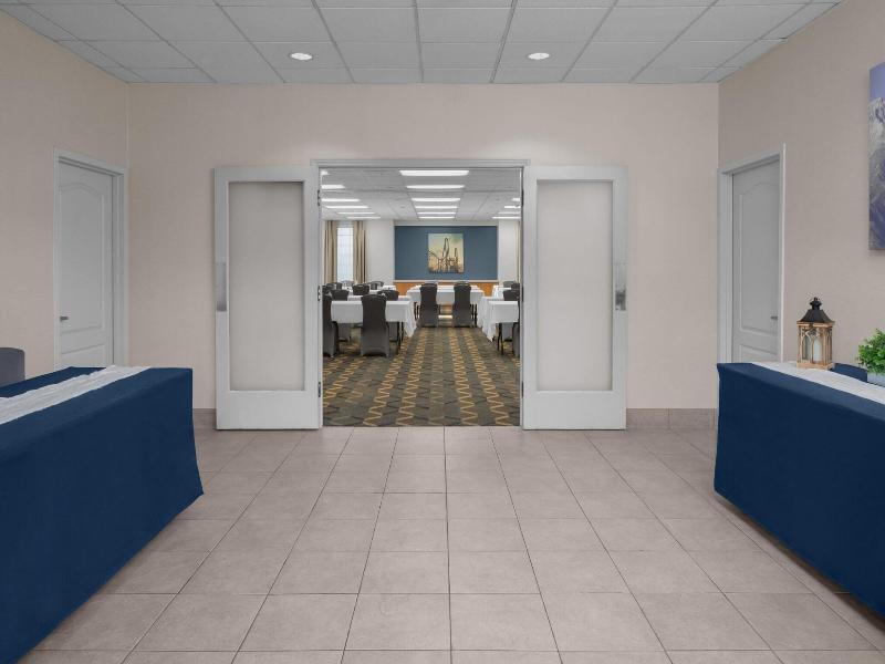 Residence Inn Santa Clarita Valencia image