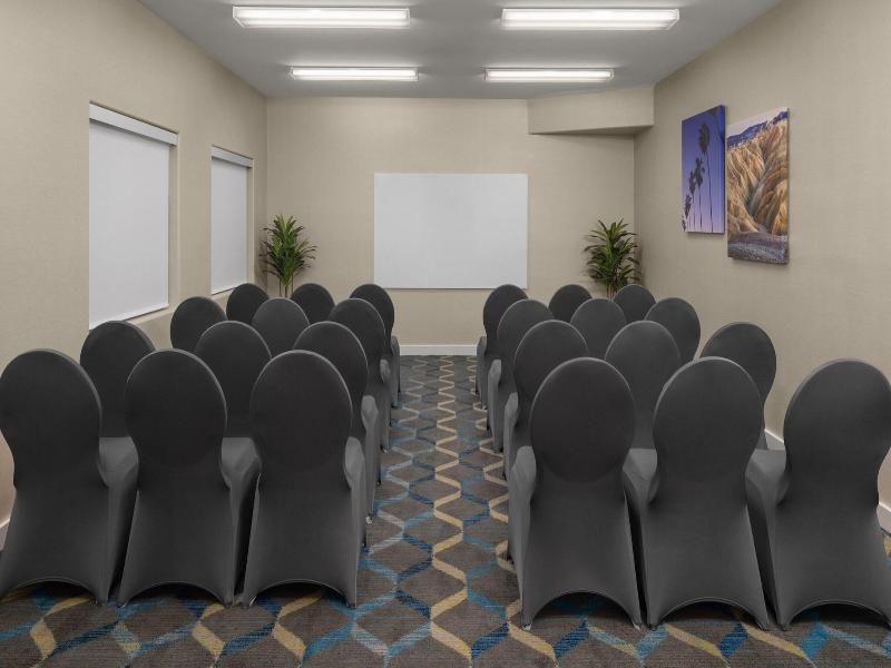 Residence Inn Santa Clarita Valencia image