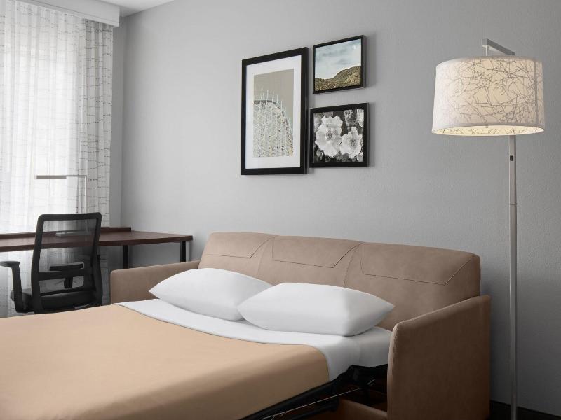 Residence Inn Santa Clarita Valencia image