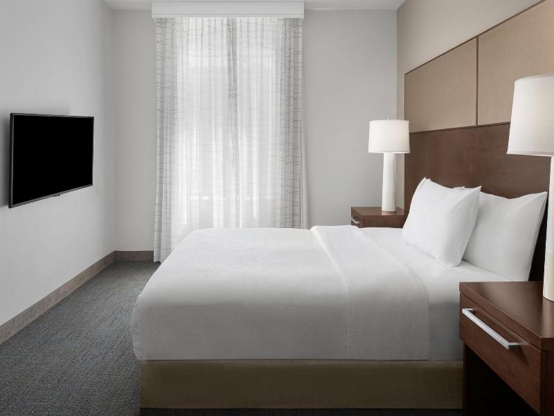 Residence Inn Santa Clarita Valencia image