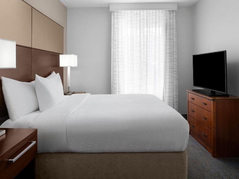 Residence Inn Santa Clarita Valencia image
