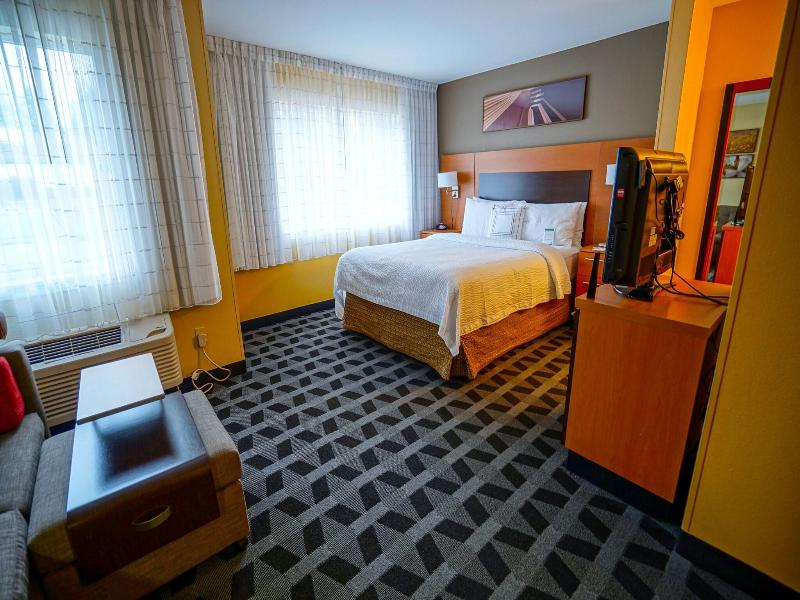 Townplace Suites Bend Near Mt Bachelor image