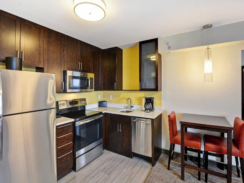 Residence Inn Milwaukee North Glendale image