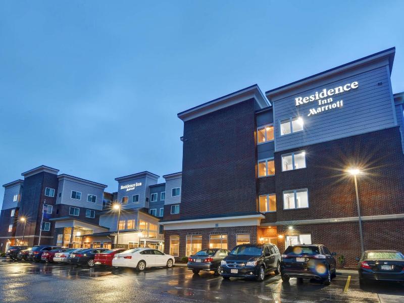 Residence Inn Milwaukee North Glendale image