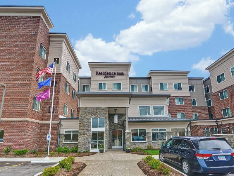 Residence Inn Milwaukee North Glendale image