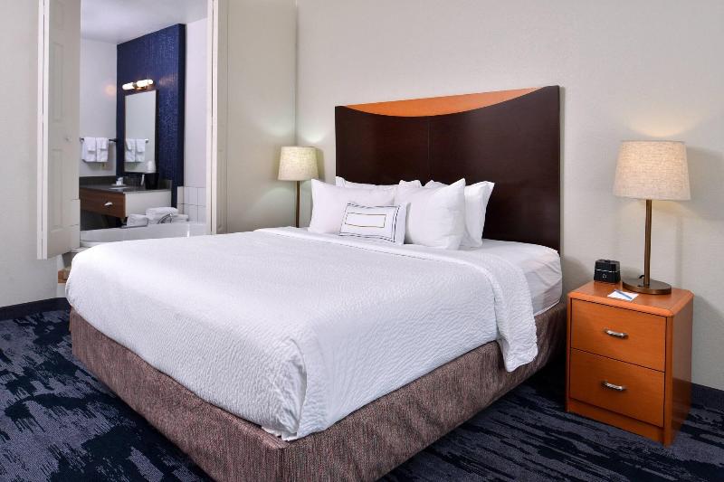 Fairfield Inn Suites Beloit image