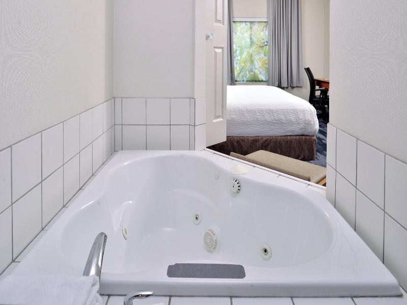 Fairfield Inn Suites Beloit image