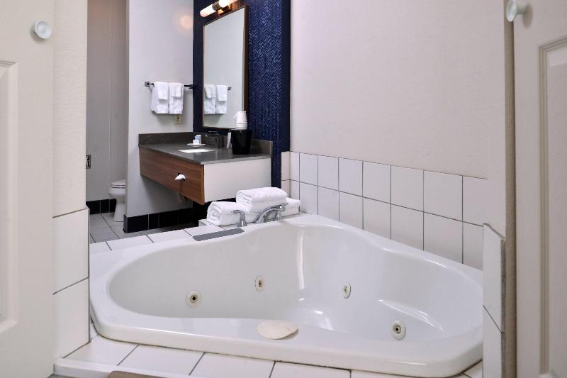Fairfield Inn Suites Beloit image