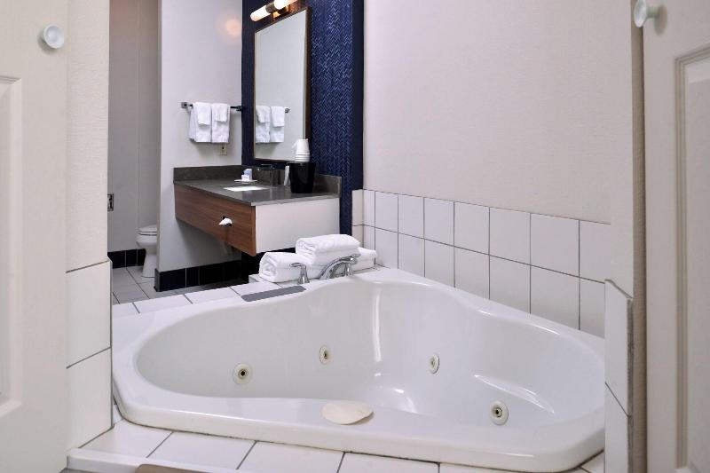 Fairfield Inn Suites Beloit image
