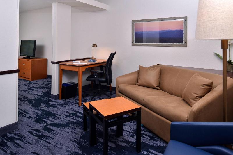 Fairfield Inn Suites Beloit image