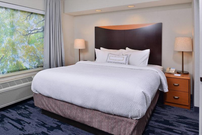 Fairfield Inn Suites Beloit image