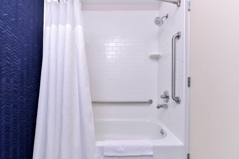 Fairfield Inn Suites Beloit image