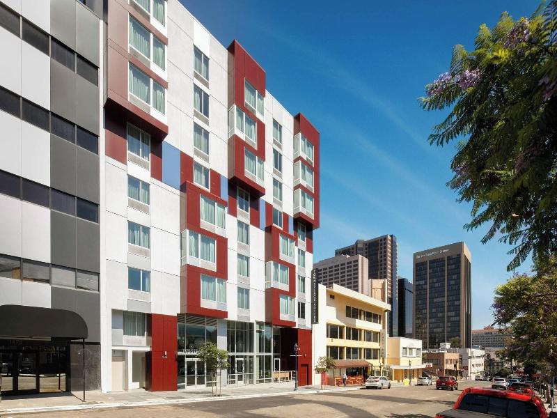 Towneplace Suites San Diego Downtown image