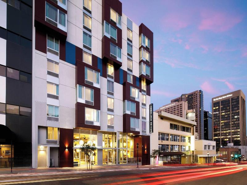 Towneplace Suites San Diego Downtown image