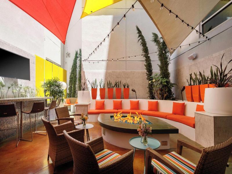 Towneplace Suites San Diego Downtown image