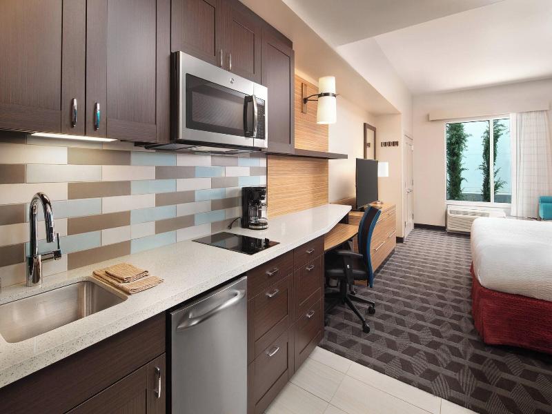 Towneplace Suites San Diego Downtown image